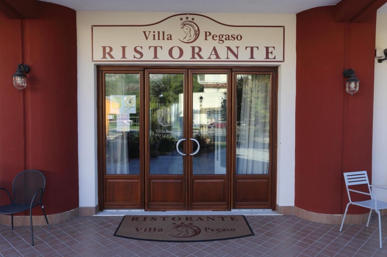 Hotel Ristorante Villa Pegaso San Pietro Infine Exterior photo